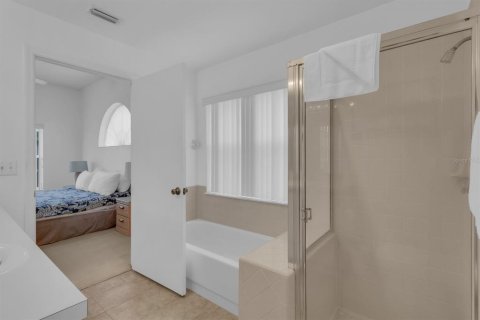 Villa ou maison à vendre à Kissimmee, Floride: 3 chambres, 159.05 m2 № 2412546 - photo 14