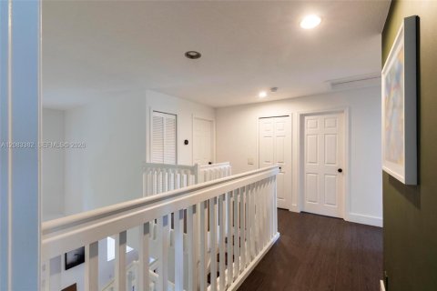 Villa ou maison à louer à Weston, Floride: 5 chambres, 235.6 m2 № 2346844 - photo 20
