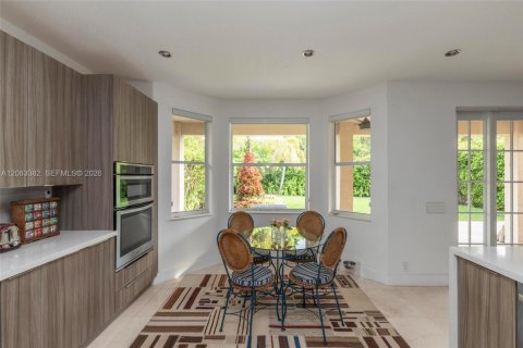 Villa ou maison à louer à Weston, Floride: 5 chambres, 235.6 m2 № 2346844 - photo 8