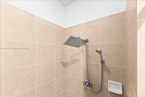 Townhouse in Pembroke Pines, Florida 3 bedrooms, 122.17 sq.m. № 1932751 - photo 26