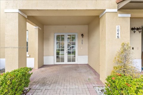 Condominio en alquiler en Pembroke Pines, Florida, 3 dormitorios, 122.17 m2 № 1932751 - foto 4