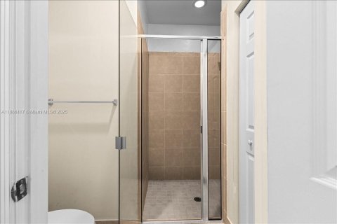 Townhouse in Pembroke Pines, Florida 3 bedrooms, 122.17 sq.m. № 1932751 - photo 29