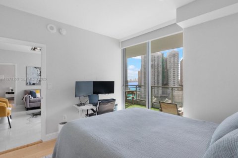 Condo in Miami, Florida, 2 bedrooms  № 2042141 - photo 28