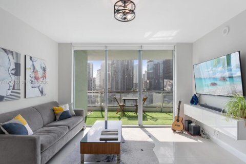 Condo in Miami, Florida, 2 bedrooms  № 2042141 - photo 5