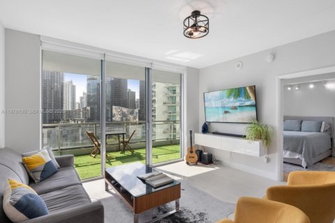 Condo in Miami, Florida, 2 bedrooms  № 2042141