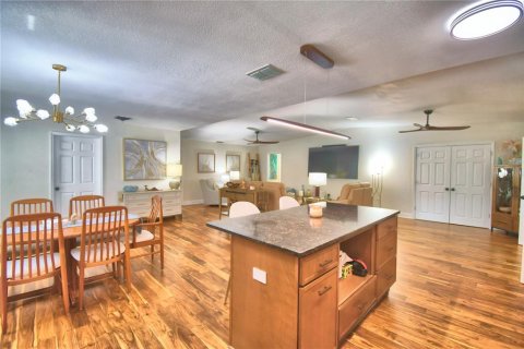 Villa ou maison à vendre à Lakeland, Floride: 2 chambres, 177.63 m2 № 2220096 - photo 22