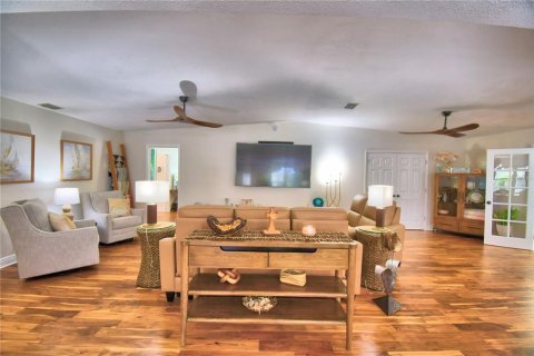 Villa ou maison à vendre à Lakeland, Floride: 2 chambres, 177.63 m2 № 2220096 - photo 28