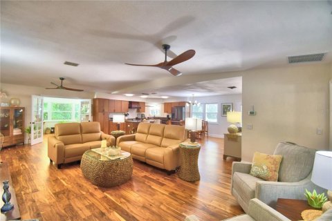 Villa ou maison à vendre à Lakeland, Floride: 2 chambres, 177.63 m2 № 2220096 - photo 29