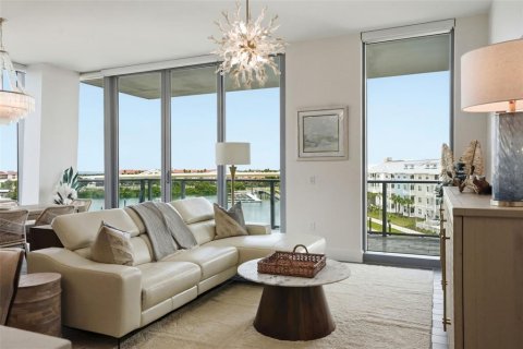 Condo in Tampa, Florida, 3 bedrooms № 2114938 - photo 15