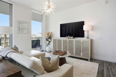 Condo in Tampa, Florida, 3 bedrooms № 2114938 - photo 13