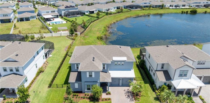 House in Orlando, Florida 4 bedrooms, 357.86 sq.m. № 2339602