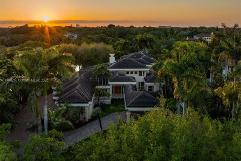 Купить виллу или дом в Корал-Гейблс, Флорида 5 спален, 715.16м2, № 2015892 - фото 25