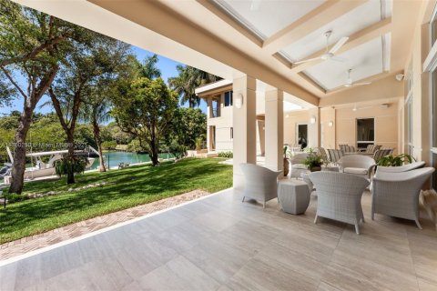 Купить виллу или дом в Корал-Гейблс, Флорида 5 спален, 715.16м2, № 2015892 - фото 23