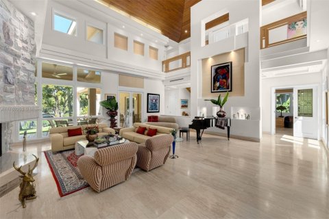 Купить виллу или дом в Корал-Гейблс, Флорида 5 спален, 715.16м2, № 2015892 - фото 19