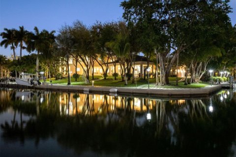 Купить виллу или дом в Корал-Гейблс, Флорида 5 спален, 715.16м2, № 2015892 - фото 30