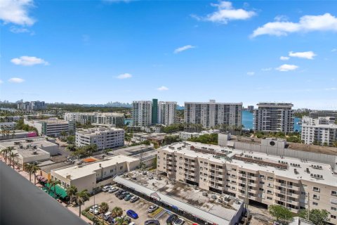 Copropriété à louer à Miami Beach, Floride: 1 chambre, 74.32 m2 № 1737621 - photo 16