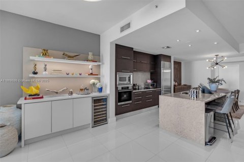 Condominio en venta en Miami, Florida, 2 dormitorios, 134.71 m2 № 1891362 - foto 6