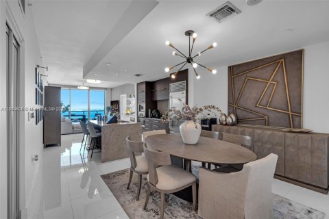Condominio en venta en Miami, Florida, 2 dormitorios, 134.71 m2 № 1891362 - foto 12