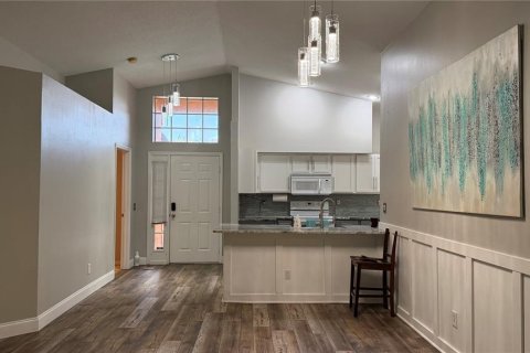 Villa ou maison à louer à Bradenton, Floride: 4 chambres, 178 m2 № 2430309 - photo 9