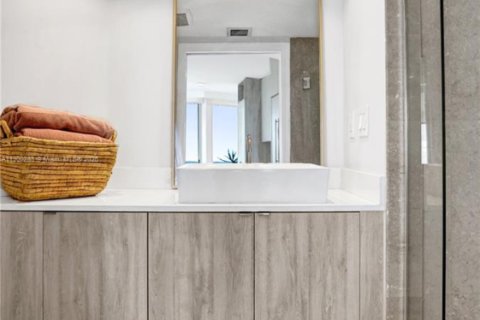 Купить кондоминиум в Майами-Бич, Флорида 2 спальни, 156.08м2, № 1952895 - фото 18