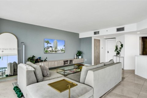 Купить кондоминиум в Майами-Бич, Флорида 2 спальни, 156.08м2, № 1952895 - фото 7