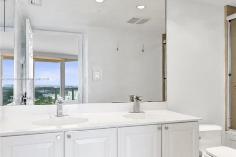 Купить кондоминиум в Майами-Бич, Флорида 2 спальни, 156.08м2, № 1952895 - фото 26