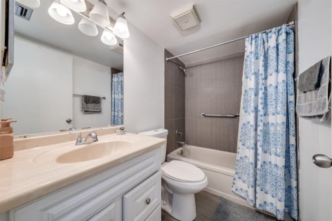 Купить кондоминиум в Маргит, Флорида 3 комнаты, 102.19м2, № 2146388 - фото 18