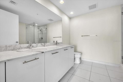 Copropriété à vendre à Fort Myers, Floride: 2 chambres, 109.62 m2 № 2341762 - photo 20