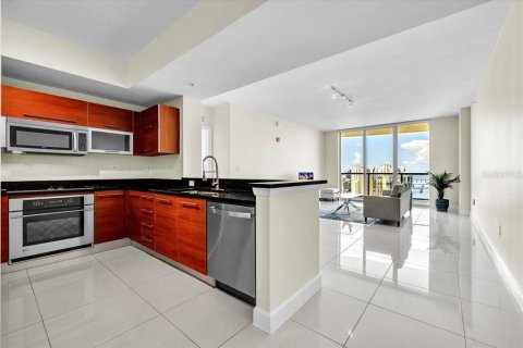 Copropriété à vendre à Fort Myers, Floride: 2 chambres, 109.62 m2 № 2341762 - photo 9