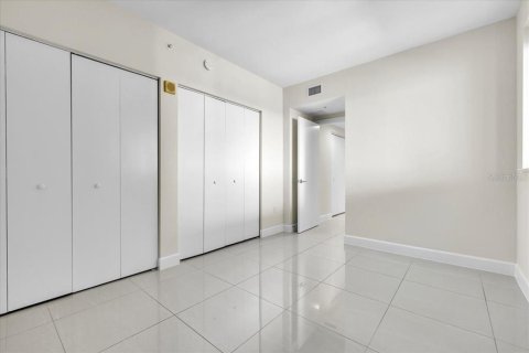 Copropriété à vendre à Fort Myers, Floride: 2 chambres, 109.62 m2 № 2341762 - photo 26
