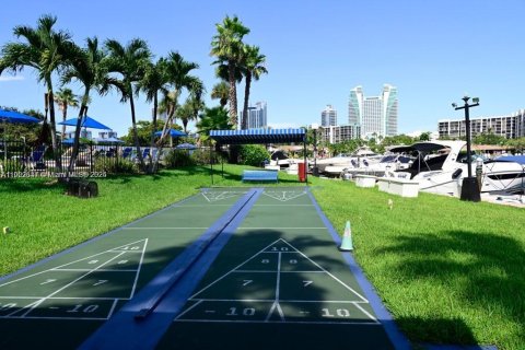 Condominio en venta en Hallandale Beach, Florida, 2 dormitorios, 130.06 m2 № 1954231 - foto 3