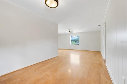 Casa en venta en Center Hill, Florida, 3 dormitorios, 198.35 m2 № 1722249 - foto 19