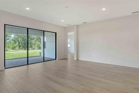 House in Lakewood Ranch, Florida 3 bedrooms, 221.48 sq.m. № 1626922 - photo 15