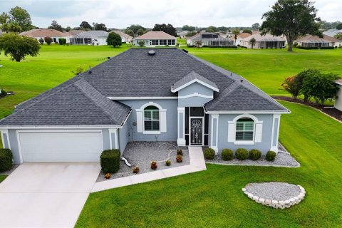 Villa ou maison à Ocala, Floride 3 chambres, 175.86 m2 № 2277369