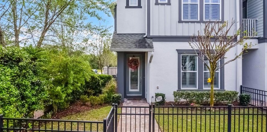 Adosado en Lake Mary, Florida 2 dormitorios, 152.55 m2 № 1618486