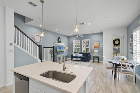 Adosado en venta en Lake Mary, Florida, 2 dormitorios, 152.55 m2 № 1618486 - foto 13