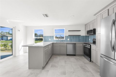 Casa en venta en Hudson, Florida, 2 dormitorios, 121.79 m2 № 1527246 - foto 12