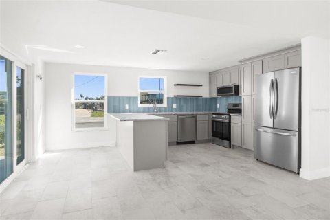 Casa en venta en Hudson, Florida, 2 dormitorios, 121.79 m2 № 1527246 - foto 13