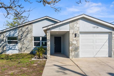 Casa en venta en Hudson, Florida, 2 dormitorios, 121.79 m2 № 1527246 - foto 1