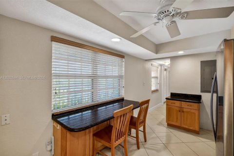 Copropriété à vendre à Pompano Beach, Floride: 3 chambres, 150.5 m2 № 2173545 - photo 8