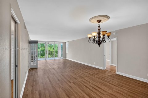 Copropriété à vendre à Pompano Beach, Floride: 3 chambres, 150.5 m2 № 2173545 - photo 3