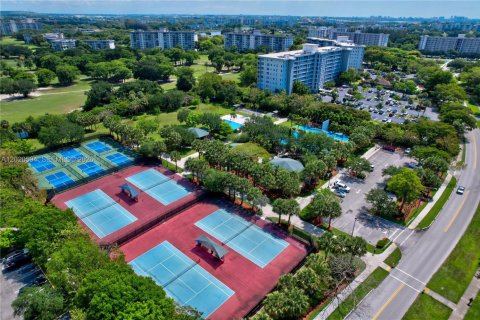 Copropriété à vendre à Pompano Beach, Floride: 3 chambres, 150.5 m2 № 2173545 - photo 27
