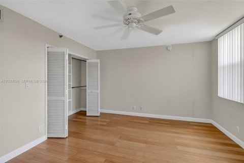 Copropriété à vendre à Pompano Beach, Floride: 3 chambres, 150.5 m2 № 2173545 - photo 22