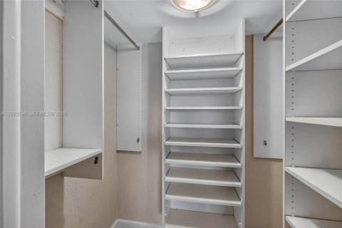 Copropriété à vendre à Pompano Beach, Floride: 3 chambres, 150.5 m2 № 2173545 - photo 18