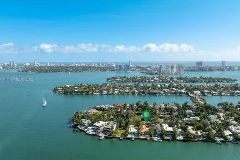 Terreno en venta en Miami Beach, Florida № 1698606 - foto 9