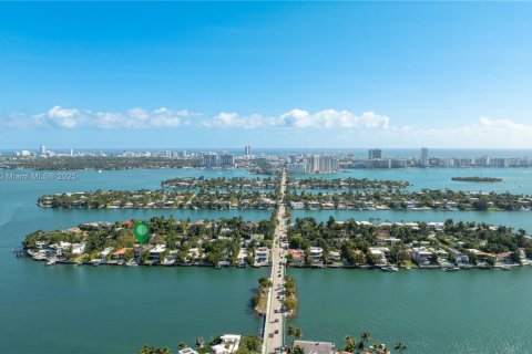 Terreno en venta en Miami Beach, Florida № 1698606 - foto 8