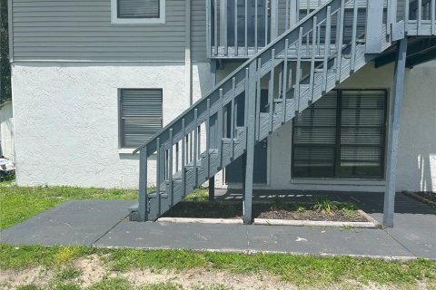 Apartamento en alquiler en Pinellas Park, Florida, 2 dormitorios, 72 m2 № 1849870 - foto 1