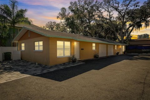 Appartement à Sarasota, Floride 2 chambres, 92.9 m2 № 2299200
