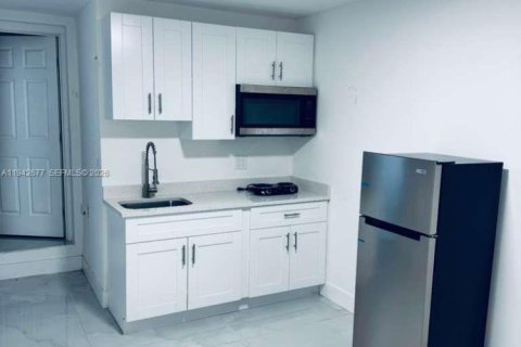 Immobilier commercial à louer à Fort Lauderdale, Floride: 1 chambre, 114.92 m2 № 2000283 - photo 4