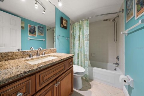 Condo in Belleair Beach, Florida, 2 bedrooms № 2425562 - photo 26